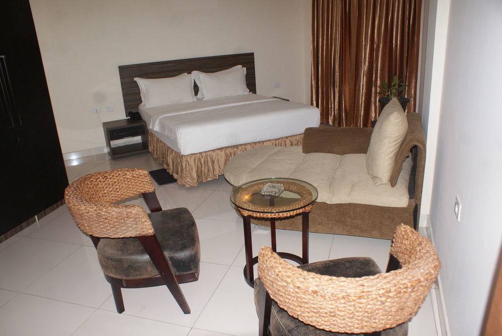 קינשאסה Hotel Belle Vie מראה חיצוני תמונה